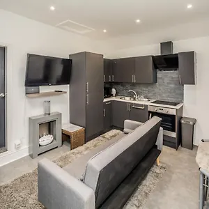 https://cottage-hide-out.yorkshirehotels.net